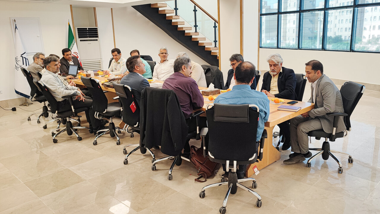 تجلیل از دو افتخار آفرین عرصه علمی عضو سازمان