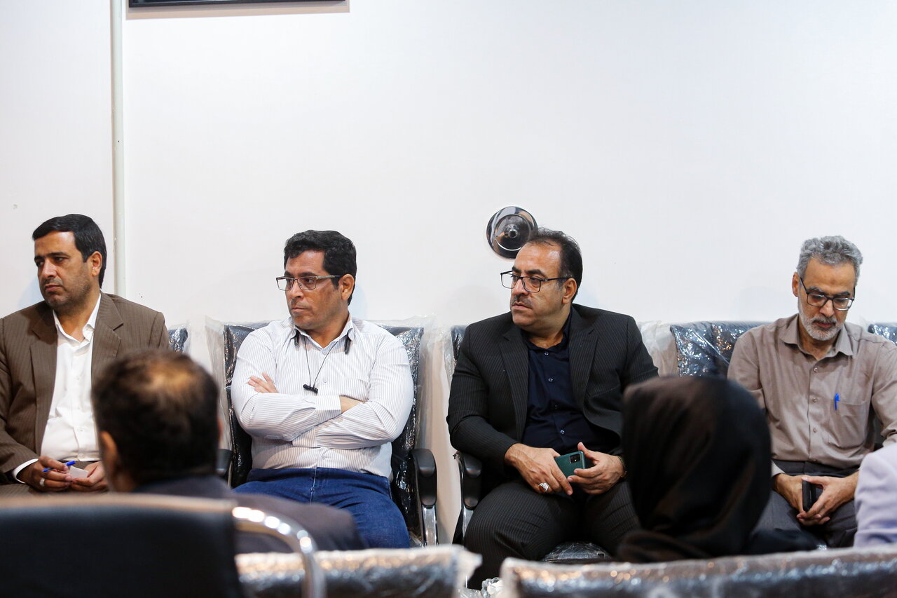 باید برای معیشت مهندسان فکری اساسی کرد