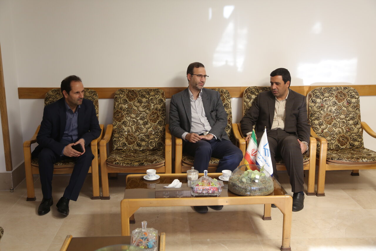 مدیر کل انتقال خون استان قم با رییس سازمان دیدار و گفتگو کرد