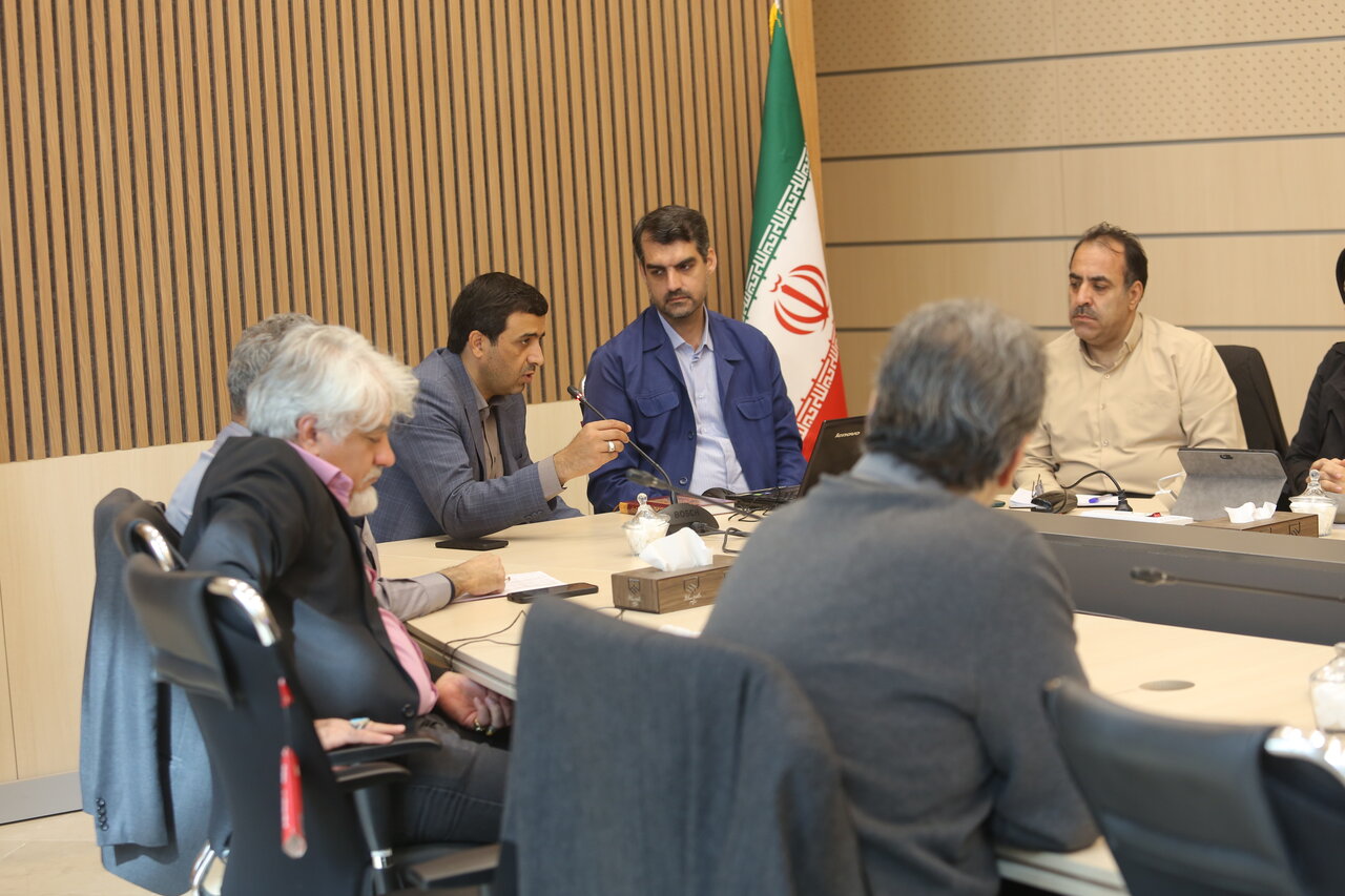 نماینده منتخب مردم قم در مجلس شورای اسلامی در جلسه هیات مدیره حضور یافت