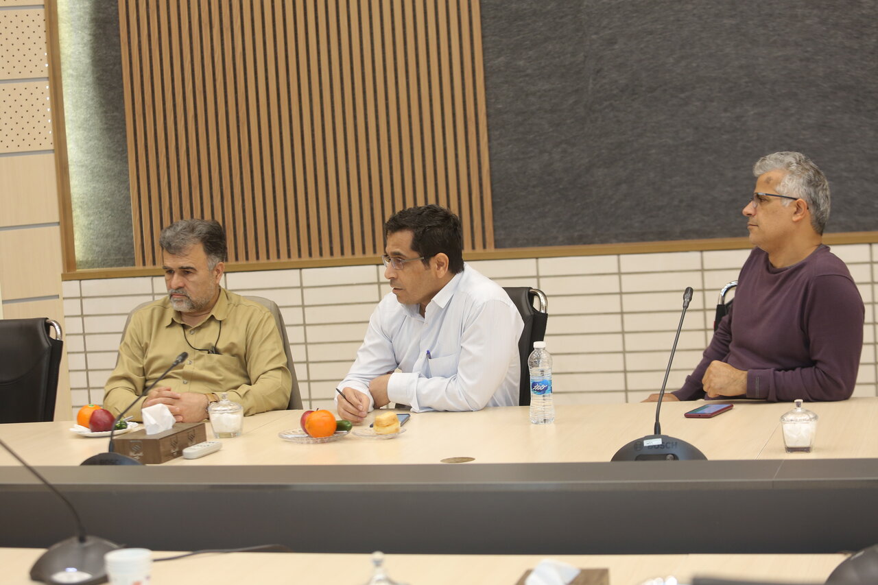 نماینده منتخب مردم قم در مجلس شورای اسلامی در جلسه هیات مدیره حضور یافت