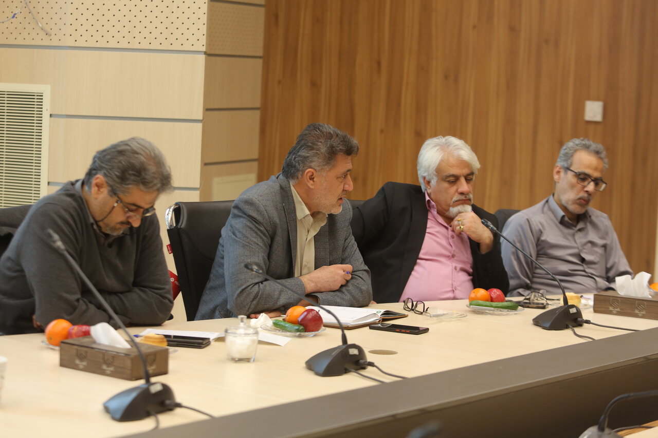 نماینده منتخب مردم قم در مجلس شورای اسلامی در جلسه هیات مدیره حضور یافت