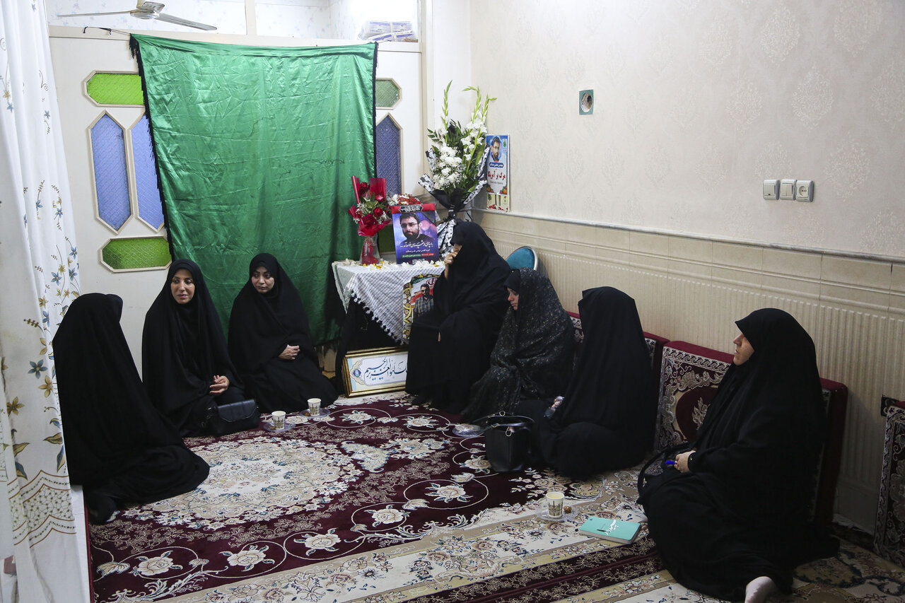 جمعی از مهندسان استان و کشور با خانواده شهید مهندس محسن صداقت دیدار کردند