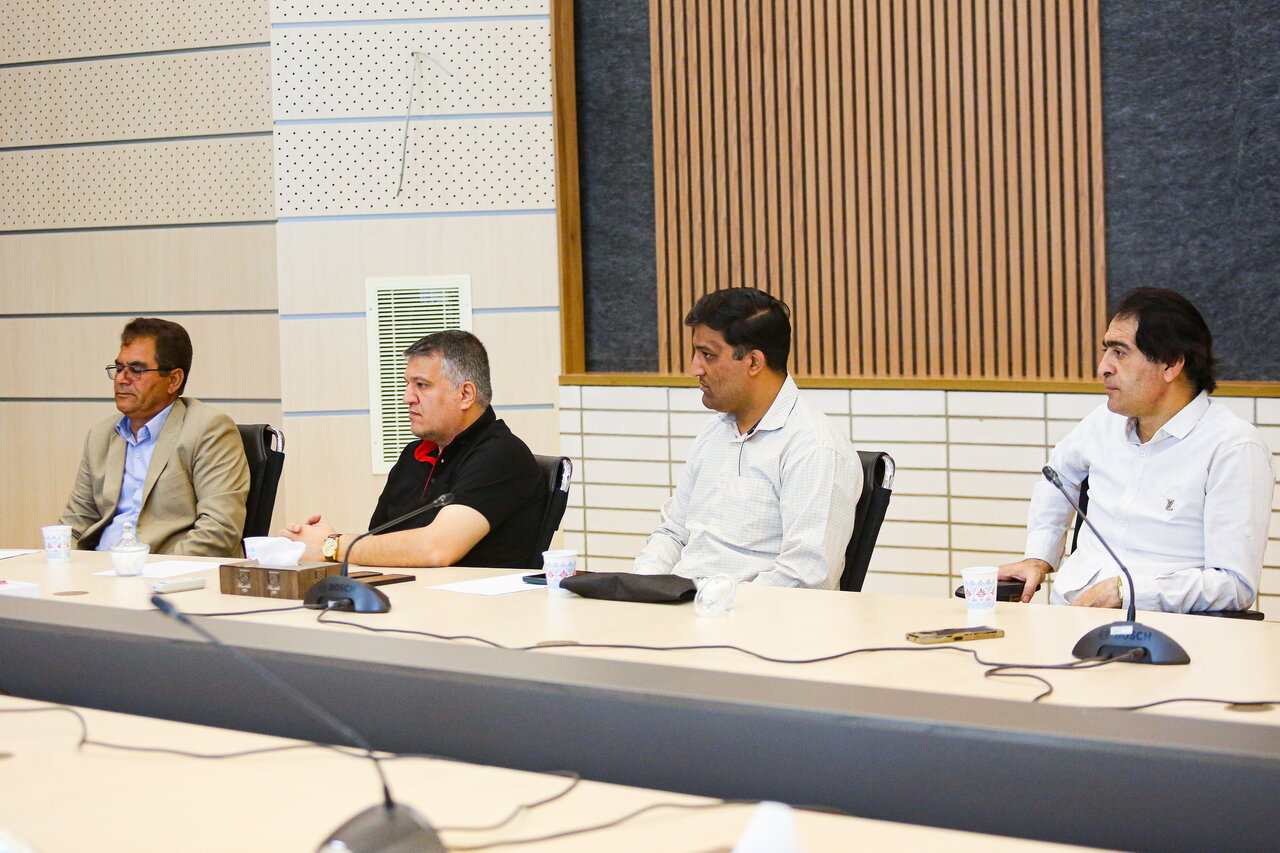 شهروندان قمی از کارگران ماهر و دارای کارت مهارت در ساخت و ساز استفاده کنند