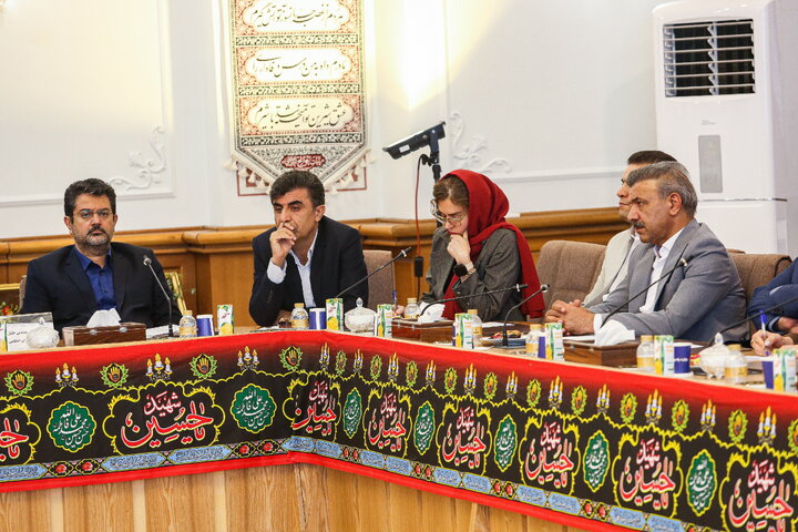 نخستین جلسه شورای مرکزی دوره دهم با حضور وزیر راه‌ و شهرسازی