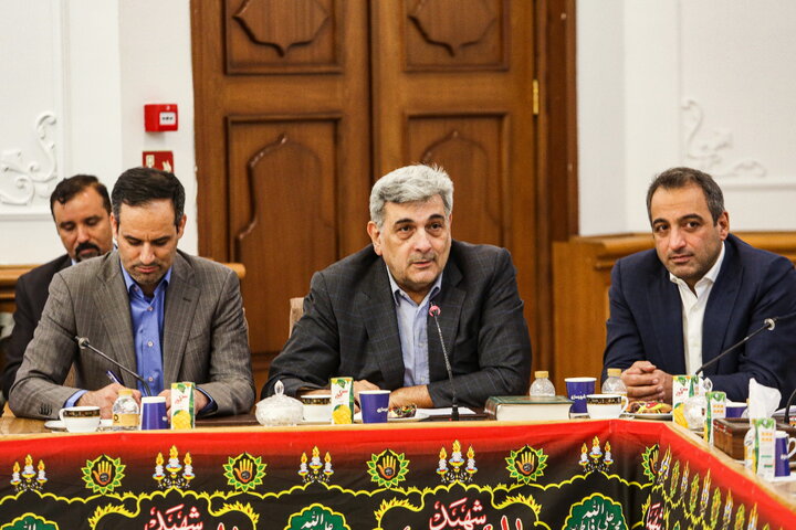 نخستین جلسه شورای مرکزی دوره دهم با حضور وزیر راه‌ و شهرسازی