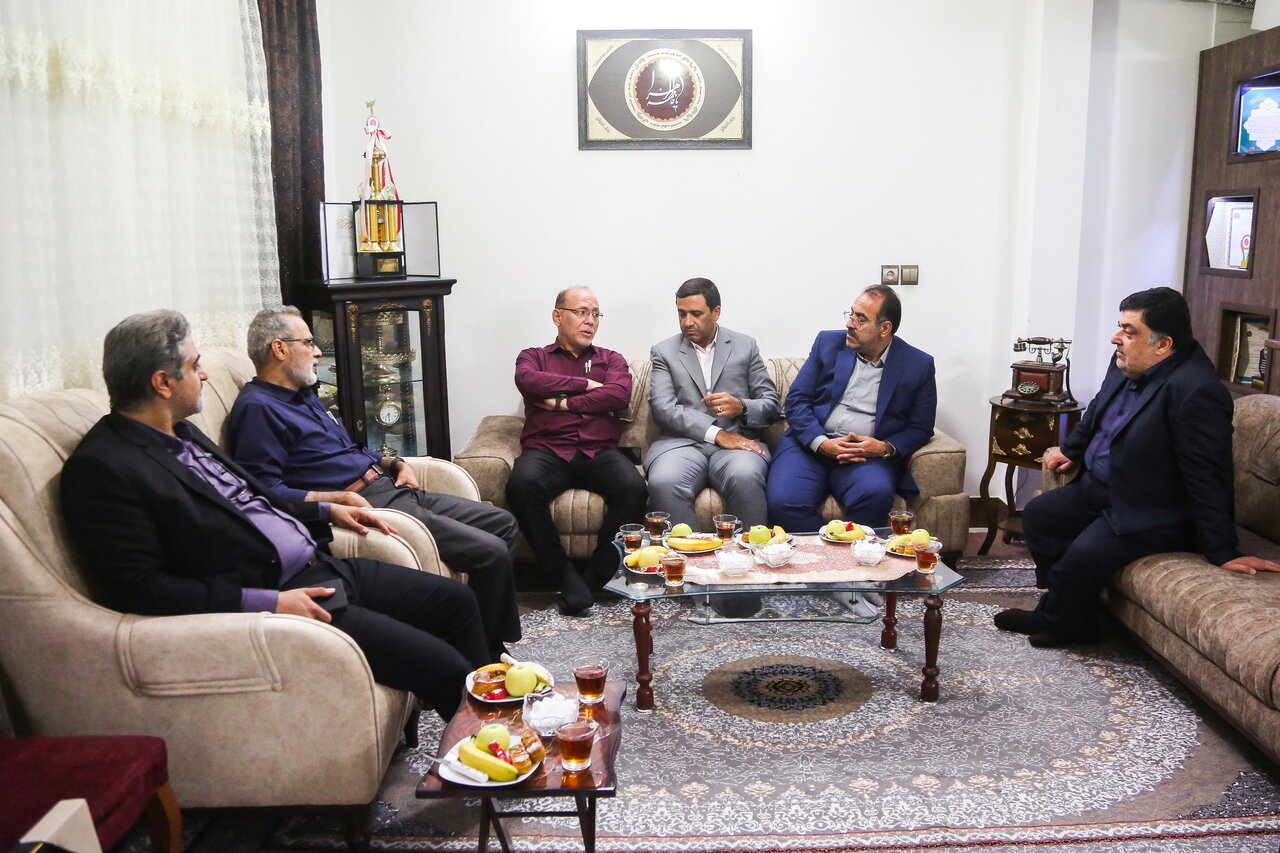 اعضای هیئت مدیره از رزمنده پدافند هوایی و عضو سازمان تجلیل کردند