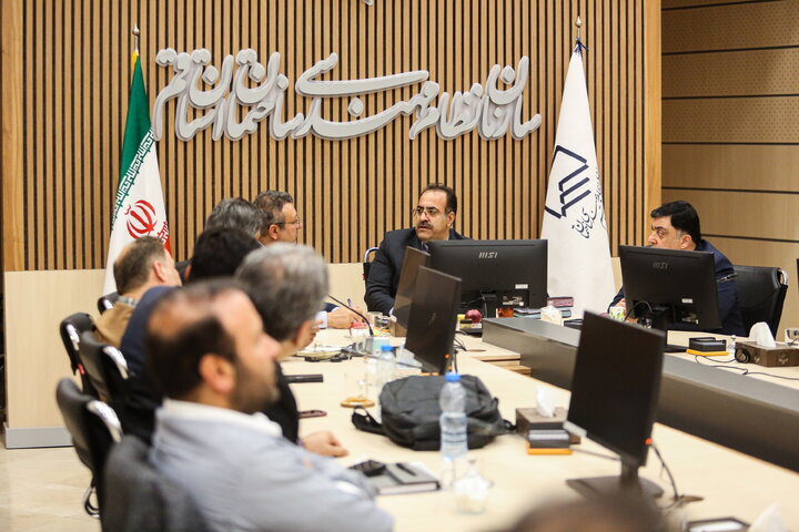 جلسه هیئت مدیره سازمان با حضور معاون معماری و شهرسازی شهرداری قم