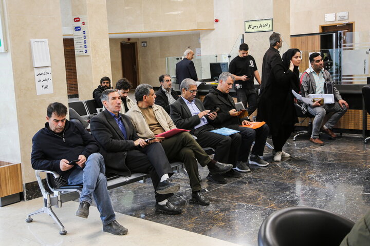 تلاش کارکنان سازمان در ارائه خدمات به شهروندان در روزهای پایانی سال
