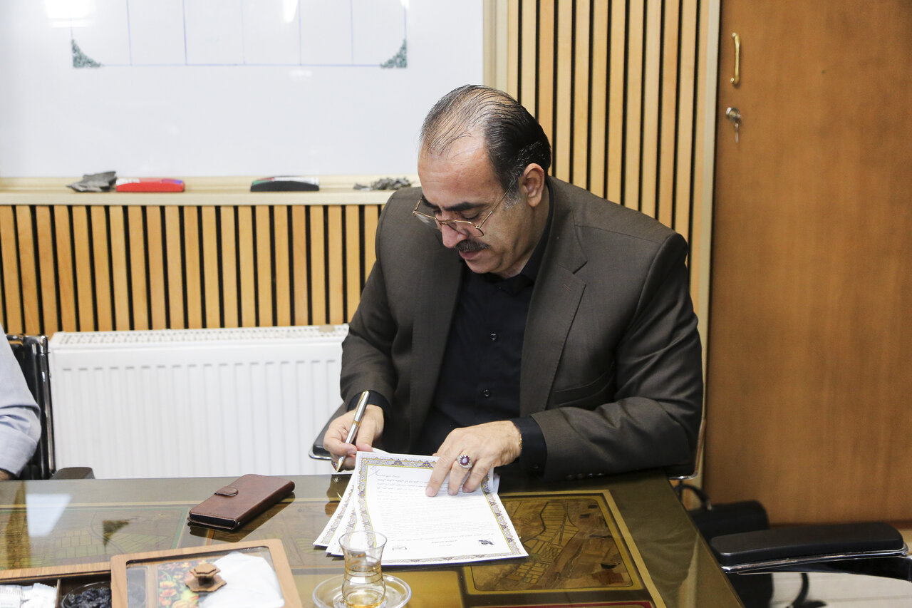 انعقاد توافقنامه همکاری سازمان نظام مهندسی ساختمان قم و شرکت شهرکهای صنعتی استان